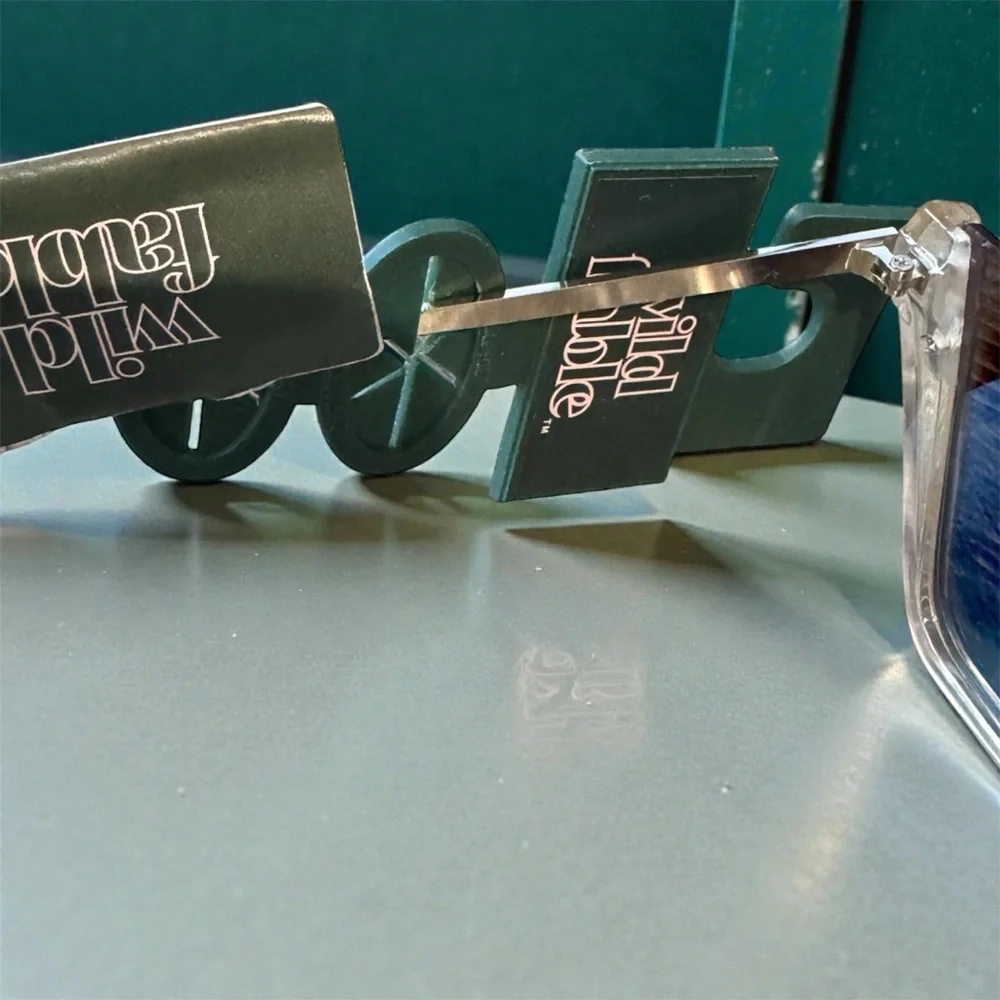 Stylish Fluorescent CatEye Sunglasses